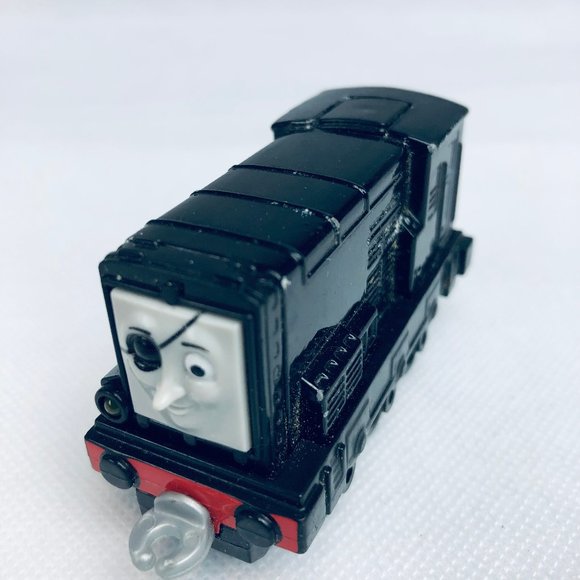 Thomas and Friends Adventures Pirate Diesel - Talking Metal Engine 2016 - Picture 4 of 7